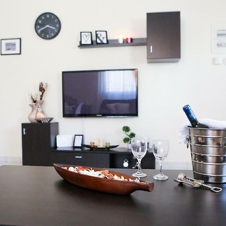 Modern And Quiet Few Minutes From The City Center Salonic Exterior foto